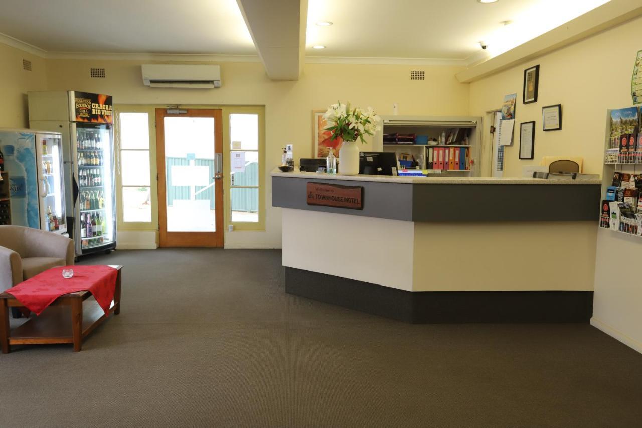 Townhouse Motel Cowra Exteriér fotografie