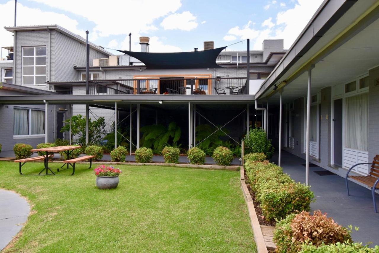 Townhouse Motel Cowra Exteriér fotografie